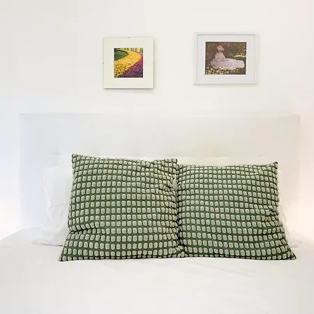 Artistic 2-bedroom With Courtyard Lisbon