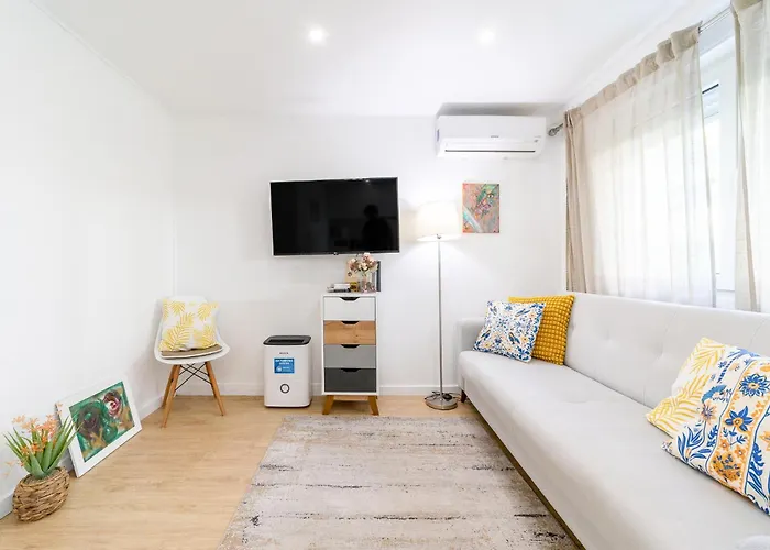 Artistic 2-bedroom With Courtyard Lisboa